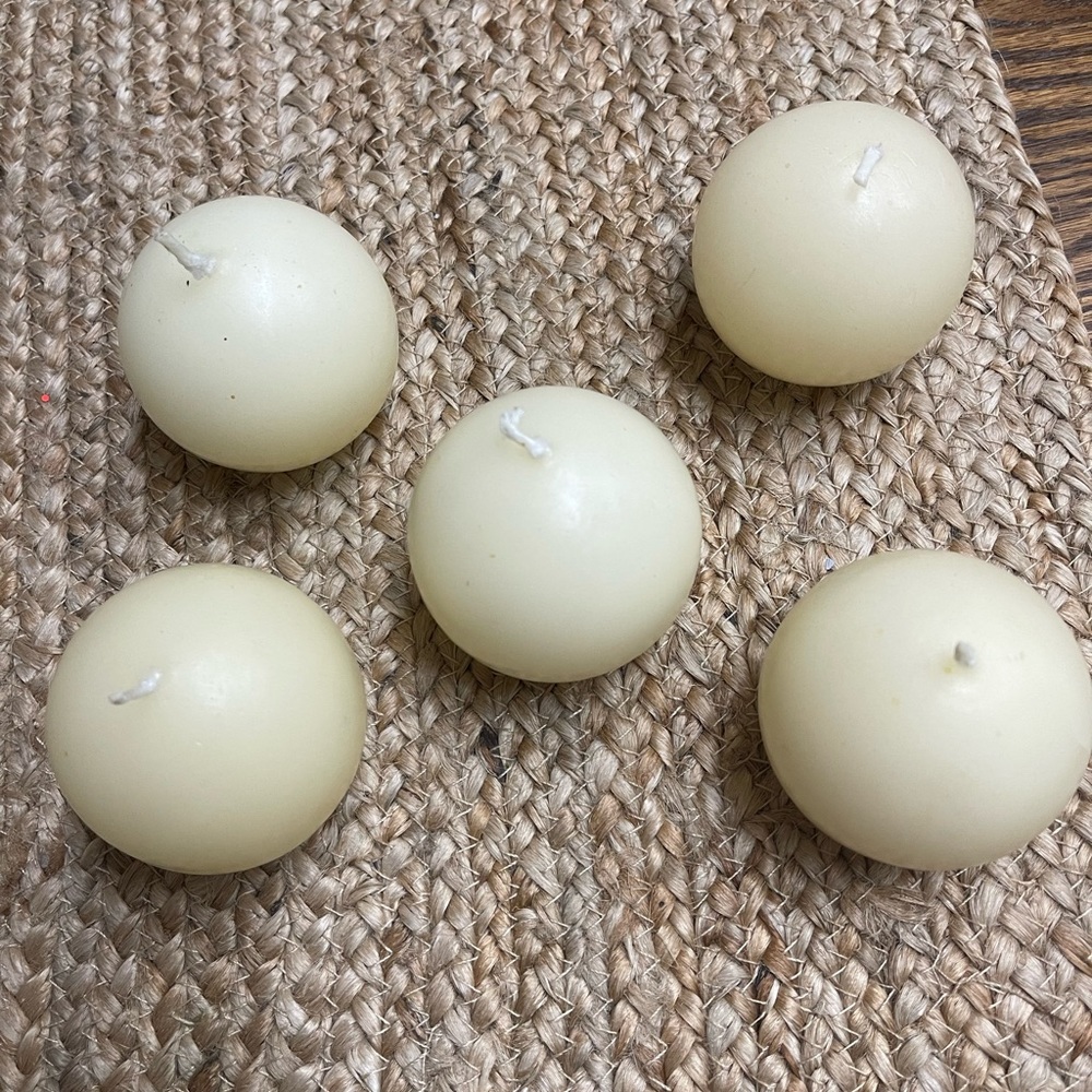 Set of 5 round candles (small)  cream in color